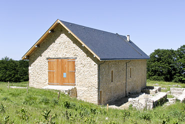 façade d'une grande dans le Vercors