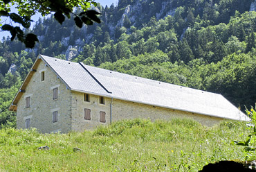 grange dans la montagne, massif du vercors